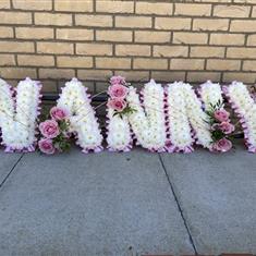 A Traditional Blocked Nanny 3 Rose per letter